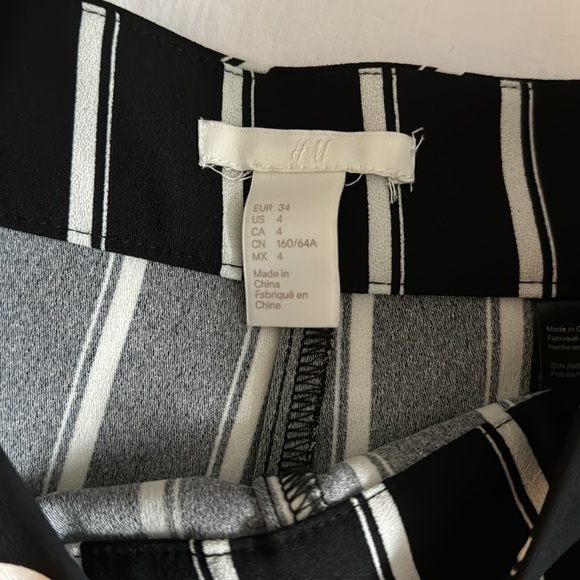 Wide leg cropped pants - Picture 3 of 3